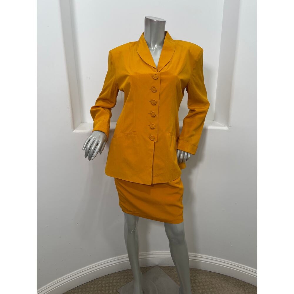 Amelia Austin vintage silk yellow blazer skirt Suit  size 10